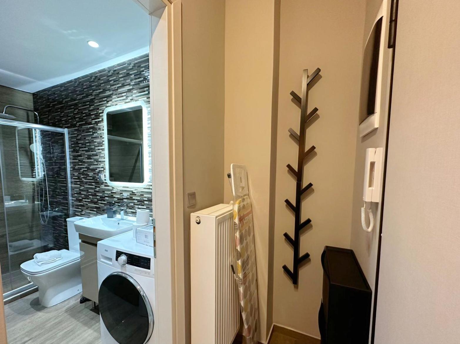 Wsd Sfaelou Apartment Hotel Атина Екстериор снимка